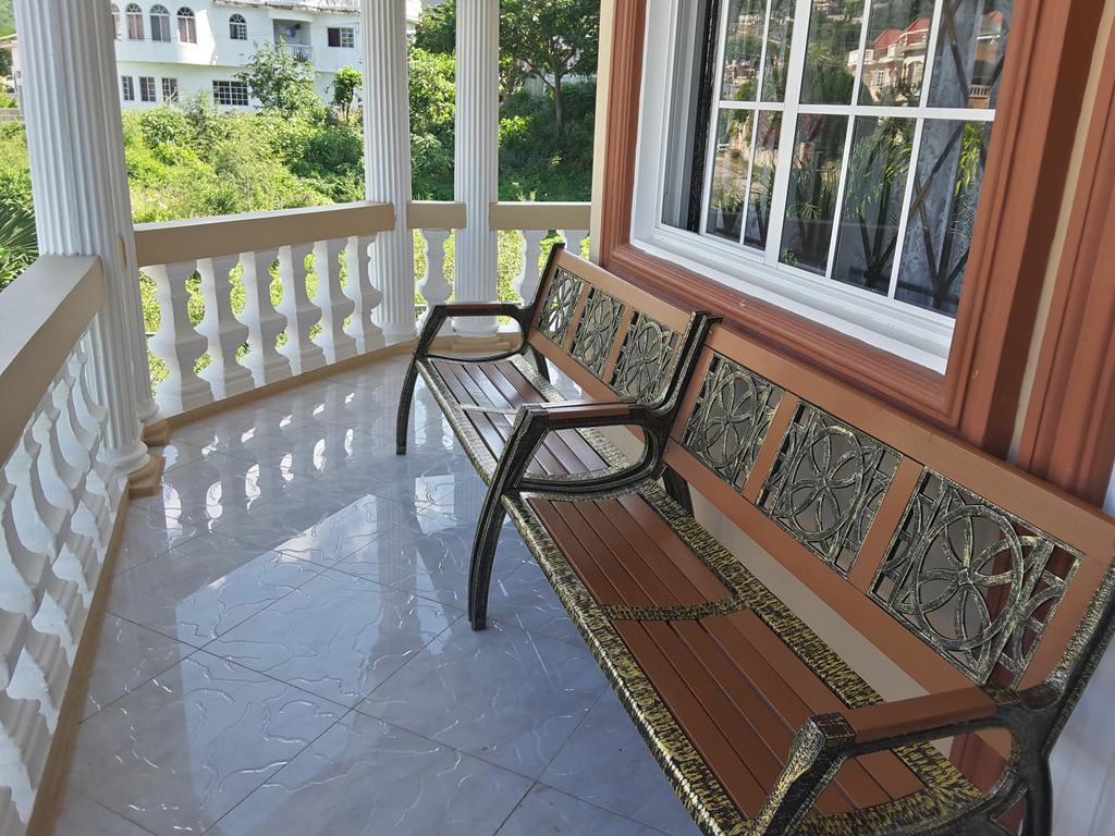 Cazwin Villas Монтего Бей Екстериор снимка
